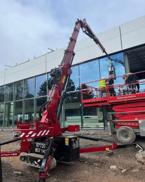 Spider cranes for hire in Manchester